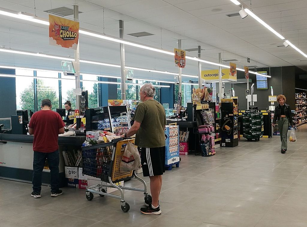 Malas previsiones para la cesta de la compra: Aecoc alerta de una subida inminente de precios