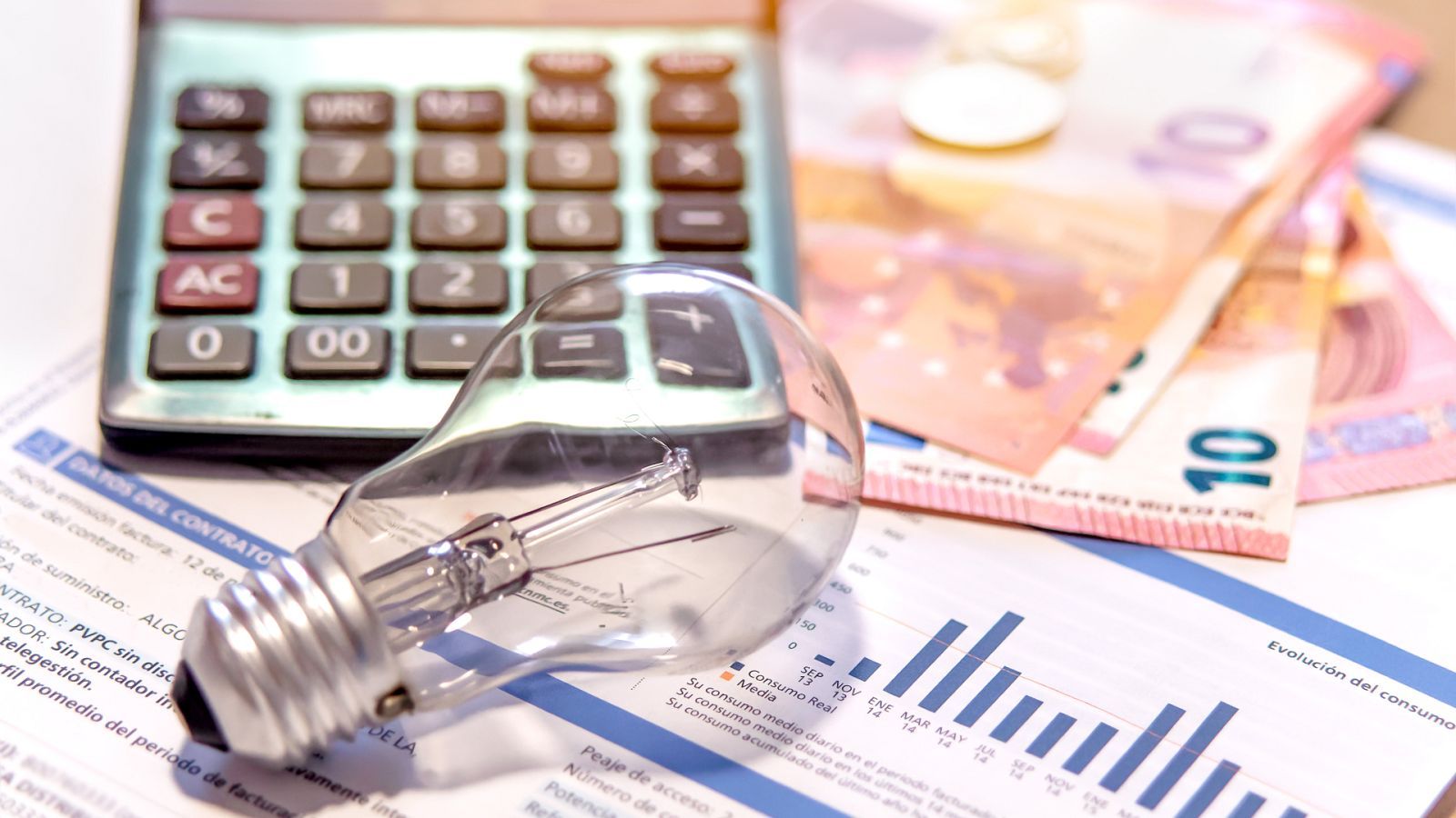 Por qué la luz marca Cero Euros y cómo la revolución del almacenamiento va a cambiarlo todo