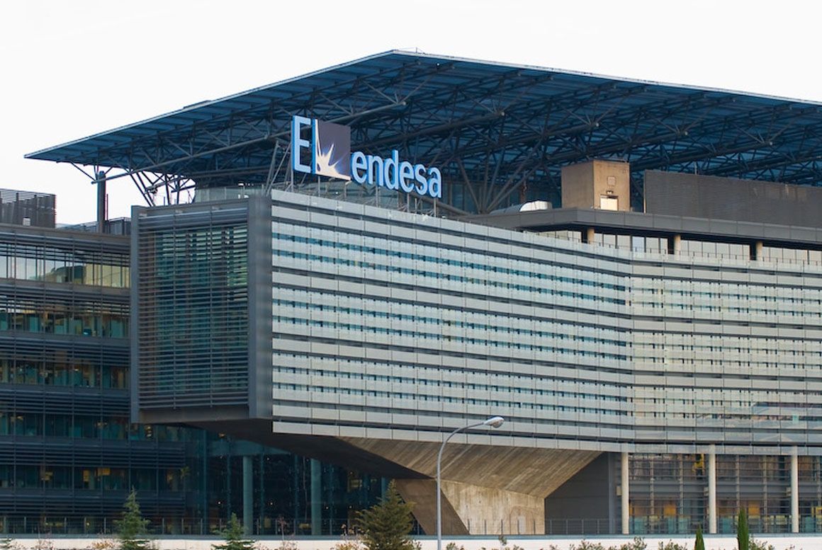 Teléfono gratuito de Endesa: Guía completa de atención al cliente (2026)